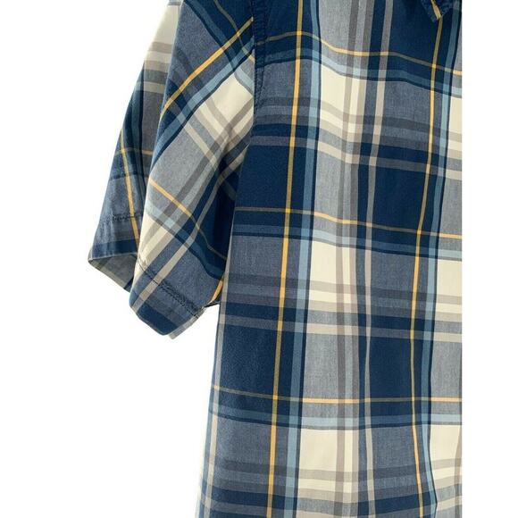 Carhartt Tartan Plaid Shirt Mens L Relaxed Fit Short Sleeve Chest Pocket Button - Picture 6 of 8